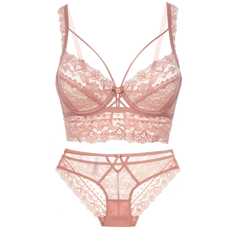 Ensemble de lingerie avec des ornements en dentelle