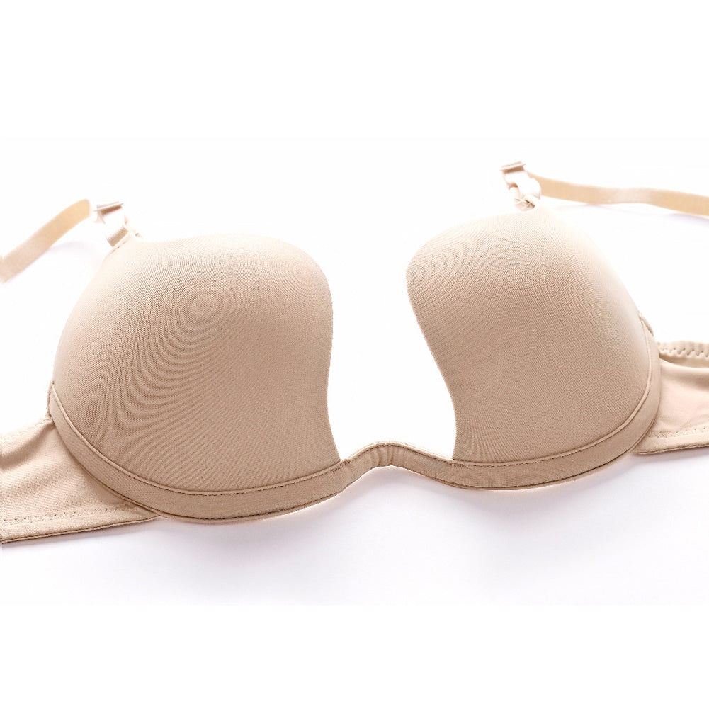 Soutien-gorge push-up avec un décolleté plongeant.