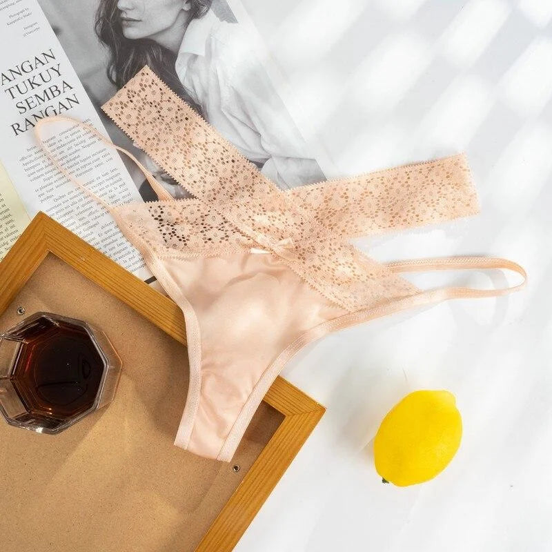 Beige String Femme - Bandes Croisées dans le Dos
