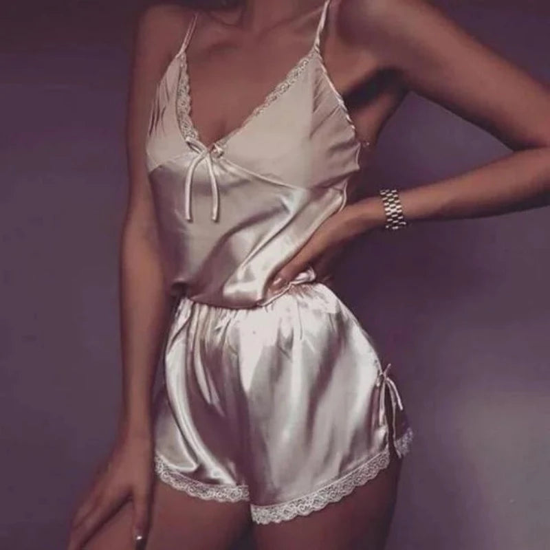 Doré Pyjama Femme Sensuelle - Satin avec Dentelle