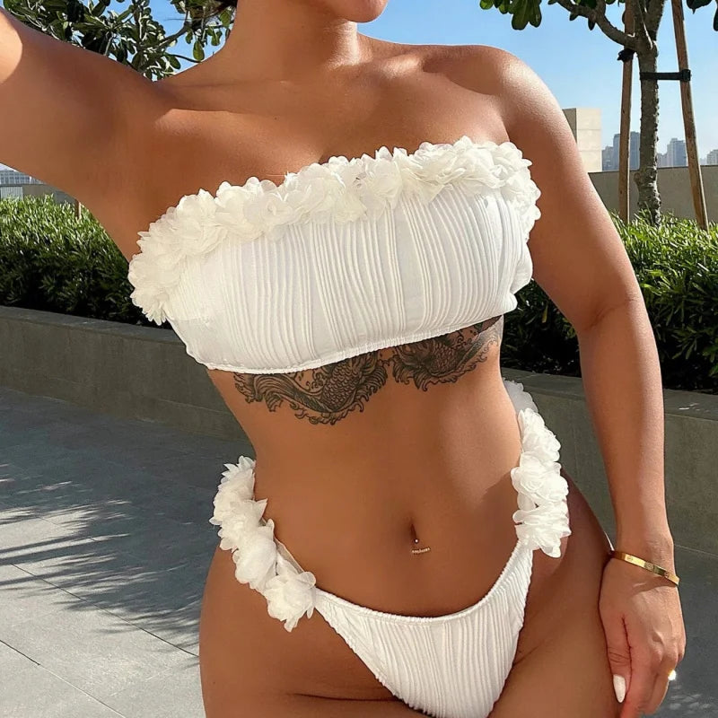 Maillot de bain deux pièces bikini texturé à fleurs ornées