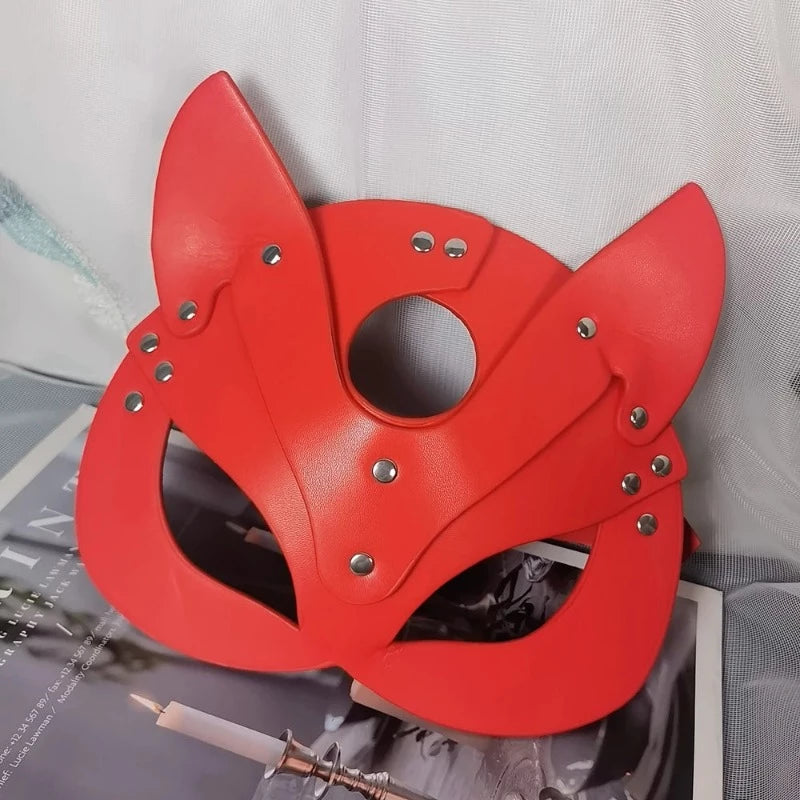 Masque en cuir avec oreilles