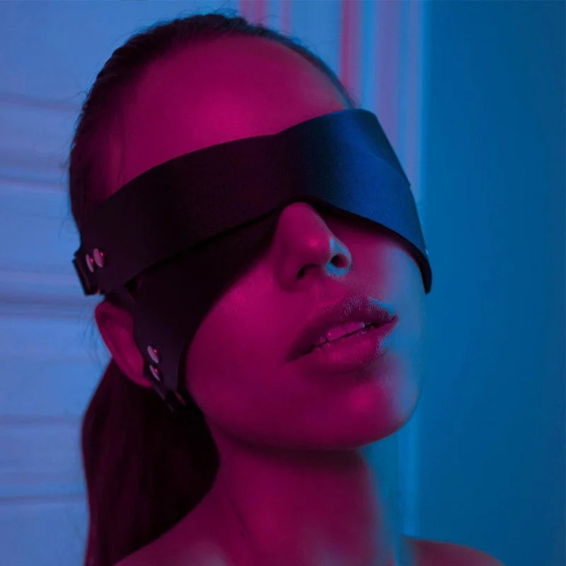 Noir Masque pour les yeux en cuir