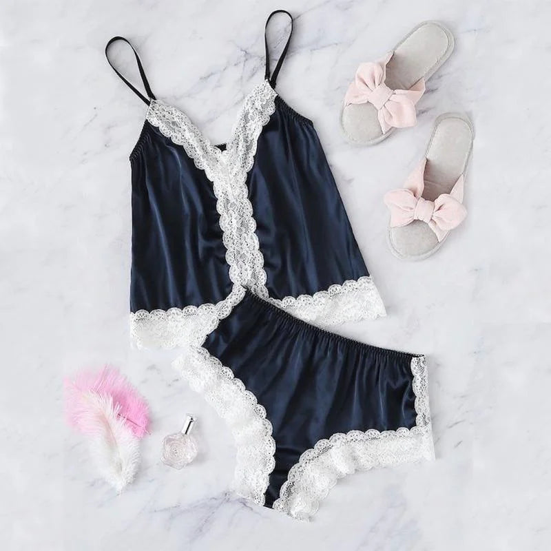 Pyjama Femme Chic avec Dentelle Blanche