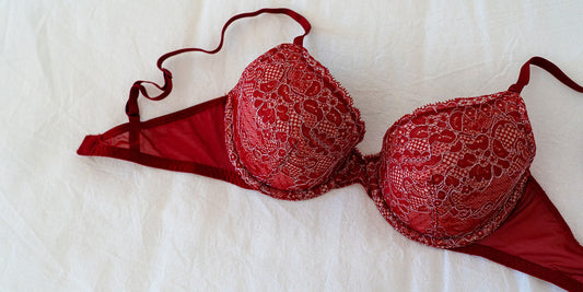 lingerie rouge