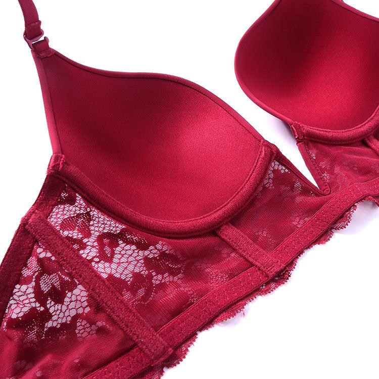 Soutien-gorge modelant avec un décolleté en V profond
