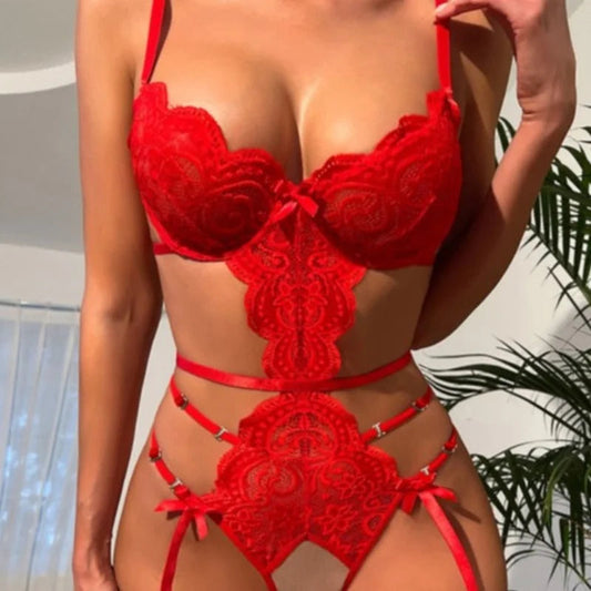 Rouge Body en dentelle à nœuds