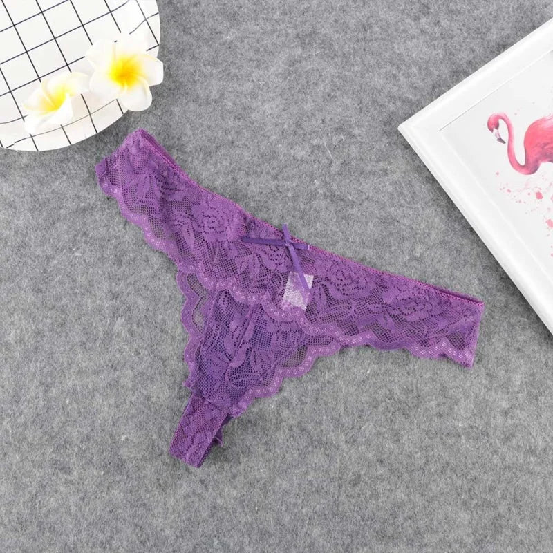 Violet Joli String pour Femme en Dentelle