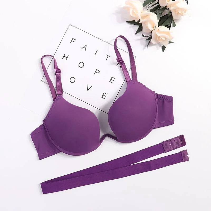 Violet Soutien-gorge avec une découpe